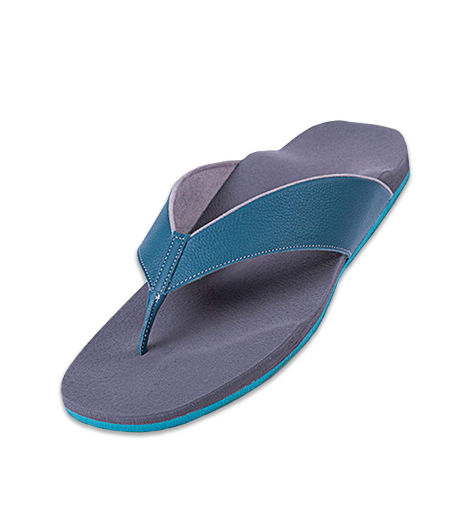 Das Bild zeigt maßgefertigte IQ Flops mit blauem Zehensteg und dunkler Decksohle. Zu sehen ist deutlich das individuelle orthopädische Fußbett. Ein Modell im Stile eines Flipflops.