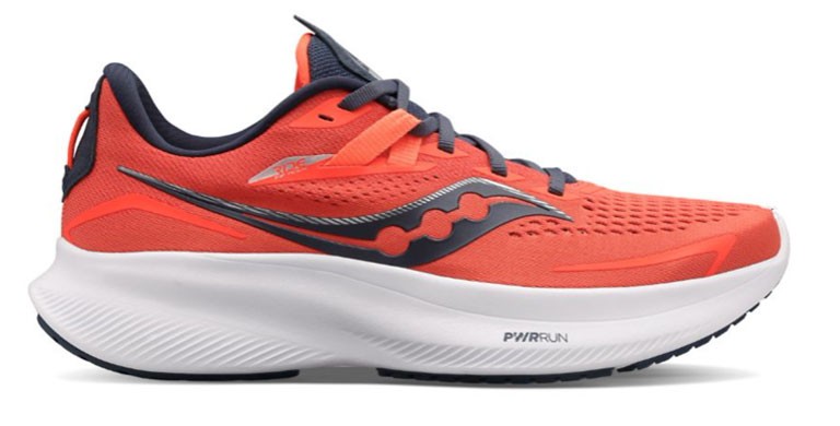 Das Bild zeigt einen schwarzen Laufschuh von der Firma saucony ride